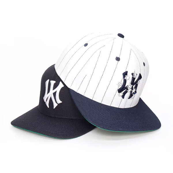 Custom 6 Panel 3D Embroidery Logo Blue Acrylic Snapback Caps Curved Brim Hats