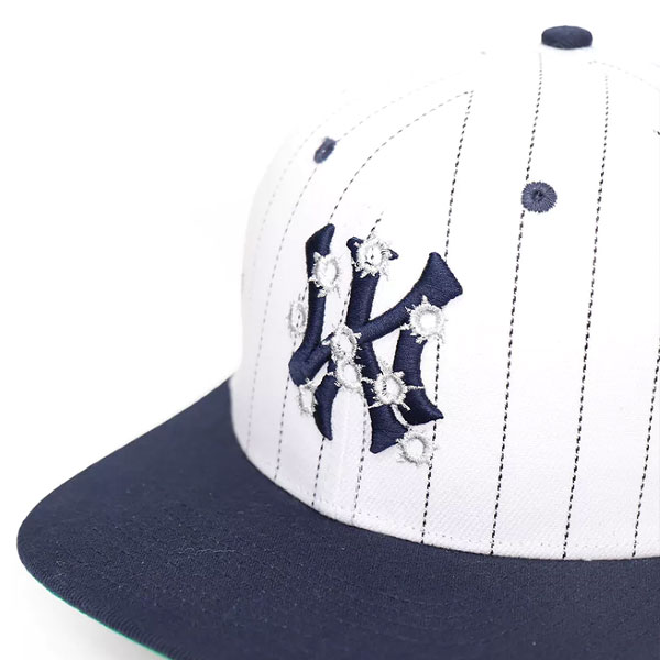 Custom 6 Panel 3D Embroidery Logo Blue Acrylic Snapback Caps Curved Brim Hats